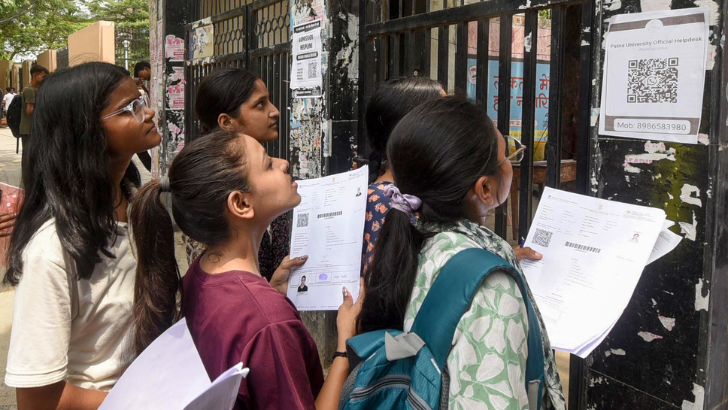 https://salarnews.in/public/uploads/images/newsimages/maannewsimage16072026_231425_NEET results.png